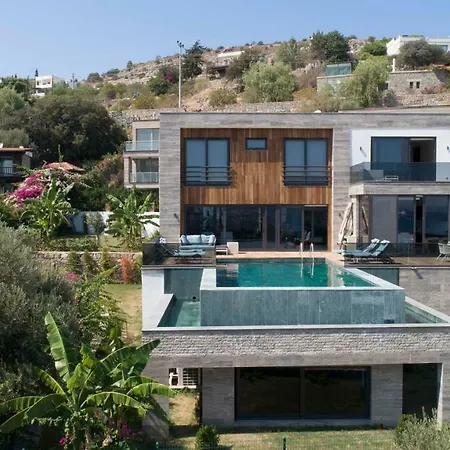 Vhillas Private Luxury *